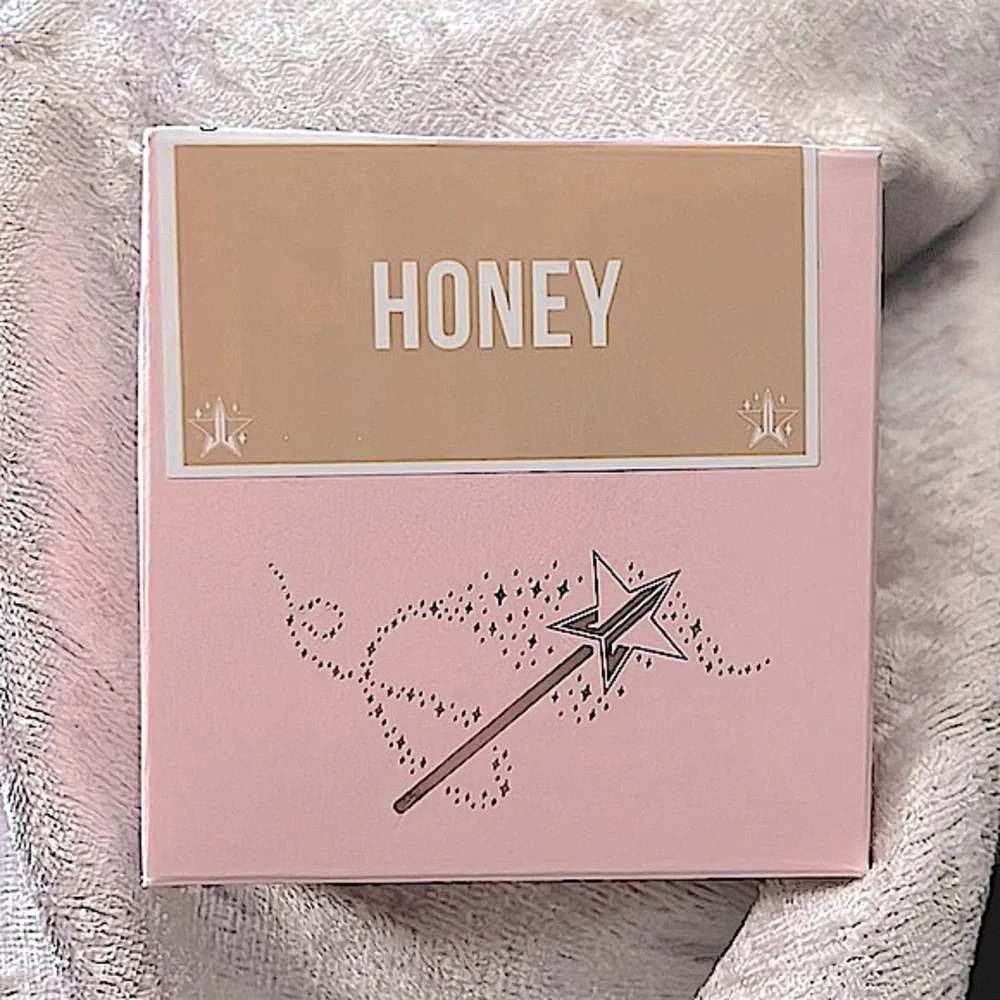 Jeffree Star Cosmetics Magic Star Luminous Setting Powder - Honey, 10 G/0.353 OZ